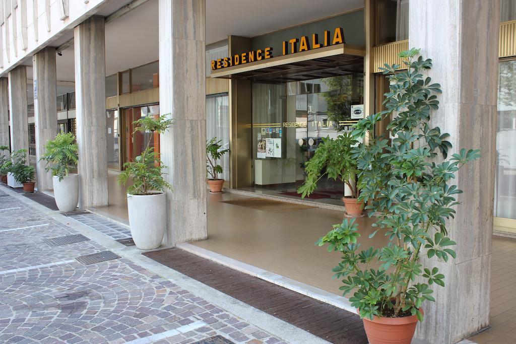 פורדנונה Albergo Residence Italia Vintage Hotel מראה חיצוני תמונה