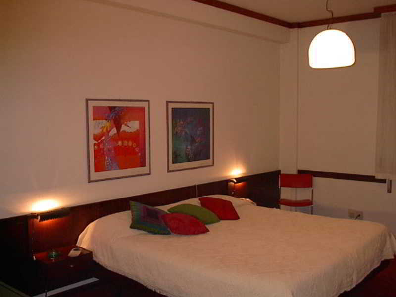 פורדנונה Albergo Residence Italia Vintage Hotel מראה חיצוני תמונה